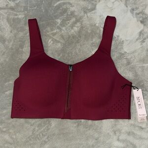NWT Victoria’s Secret Zip Front Sports Bra